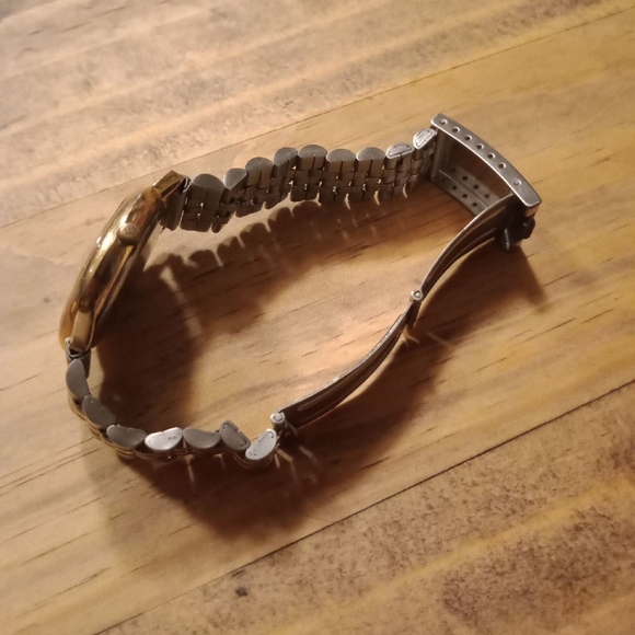 Fossil Watch - Picture 3 of 6